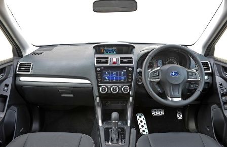 Subaru Forester 2015: обзор